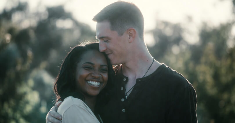 Den erotiske spænding, når du vælger at date en udlænding