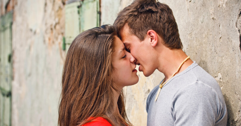 Ferieknaldet der hænger ved: Hvorfor sex med en fremmed er bedre på udebane